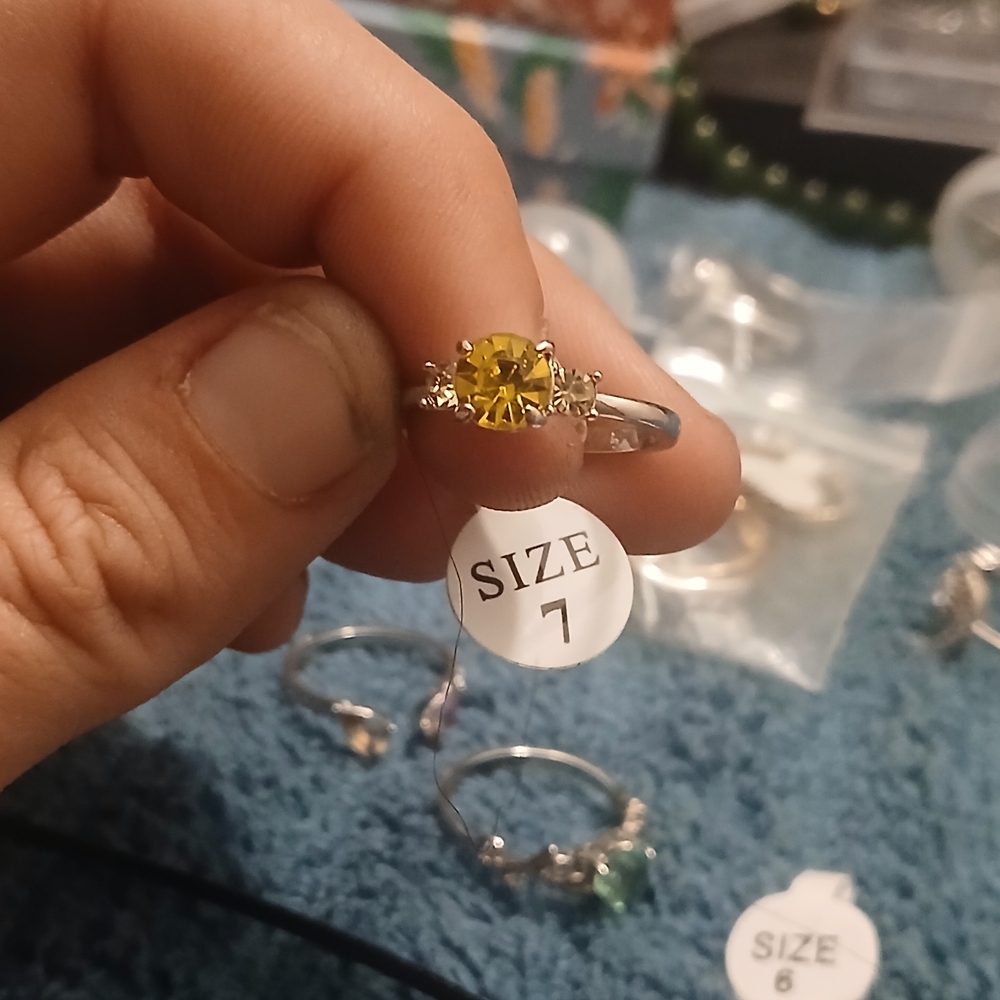 Bundle of Rings - Picture 6 of 13